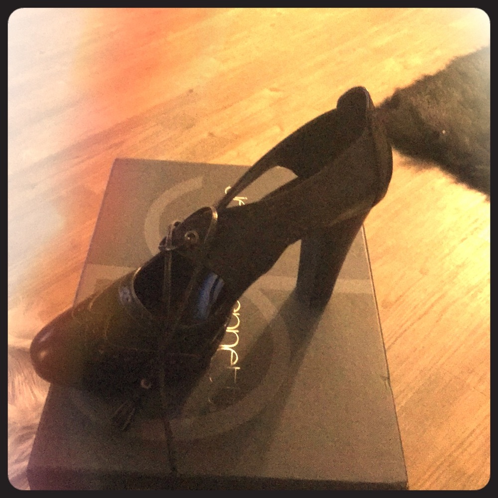 Jessica Bennett platform heels